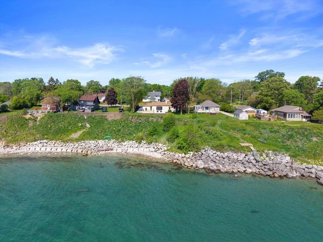865 Sheridan ROAD, Kenosha, WI 53140