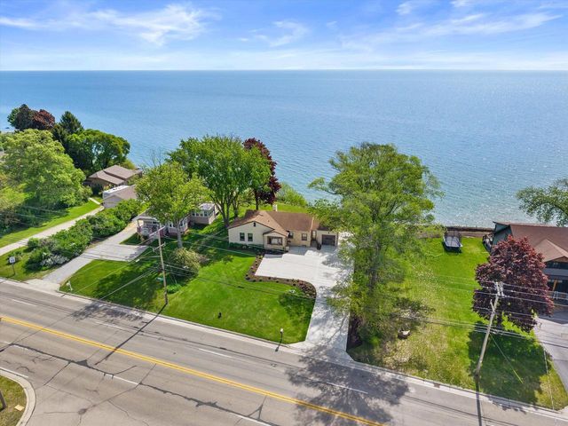 865 Sheridan ROAD, Kenosha, WI 53140