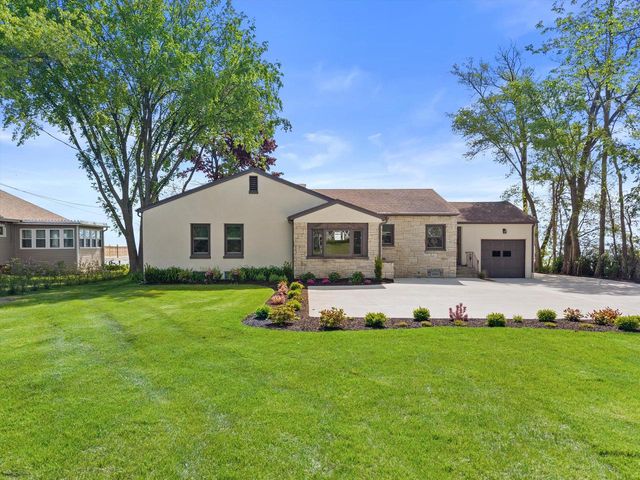 865 Sheridan ROAD, Kenosha, WI 53140
