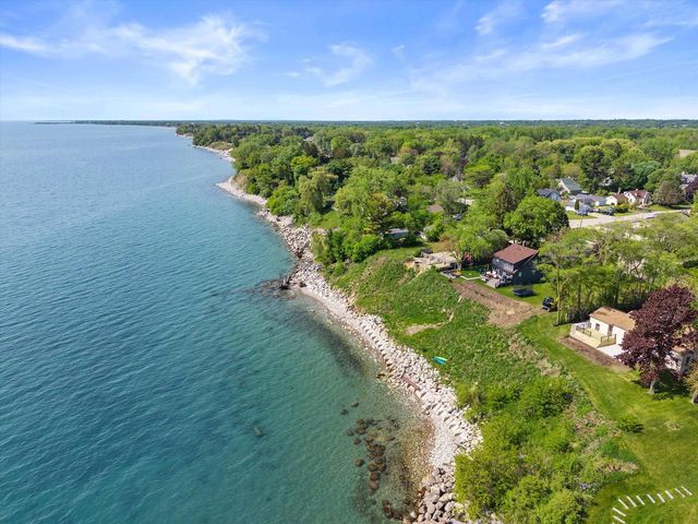 865 Sheridan ROAD, Kenosha, WI 53140