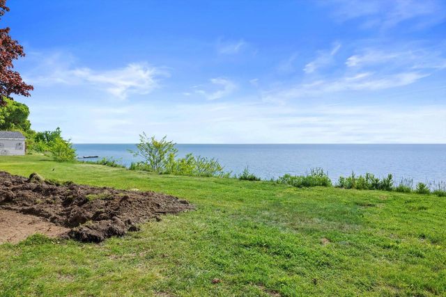 865 Sheridan ROAD, Kenosha, WI 53140
