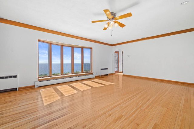 865 Sheridan ROAD, Kenosha, WI 53140