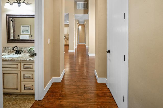 8856 Venikov Pl, Orangevale, CA 95662