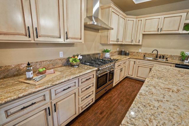 8856 Venikov Pl, Orangevale, CA 95662