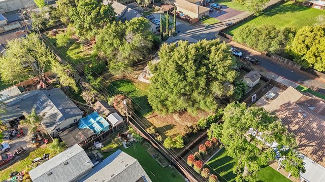 8856 Venikov Pl, Orangevale, CA 95662