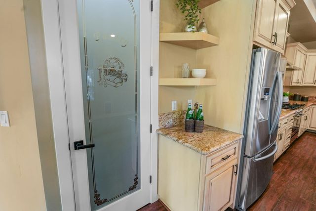 8856 Venikov Pl, Orangevale, CA 95662