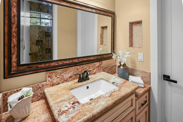 8856 Venikov Pl, Orangevale, CA 95662