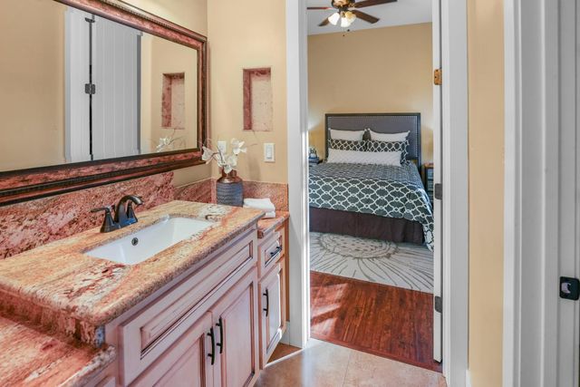 8856 Venikov Pl, Orangevale, CA 95662