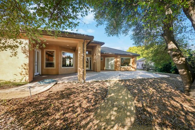 8856 Venikov Pl, Orangevale, CA 95662