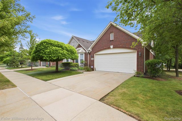40781 Lenox Park Drive, Novi, MI 48377