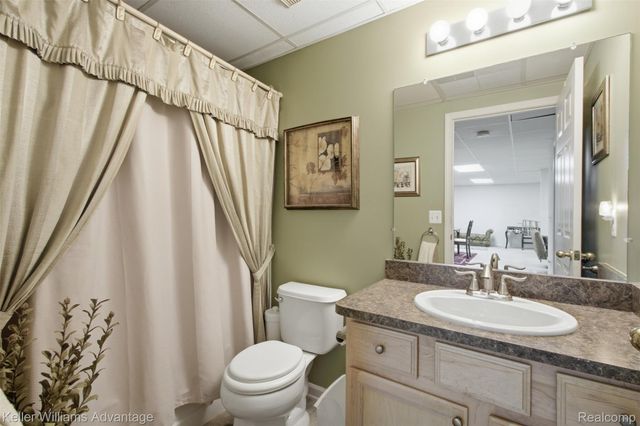 40781 Lenox Park Drive, Novi, MI 48377