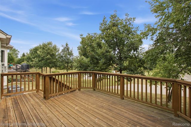 40781 Lenox Park Drive, Novi, MI 48377