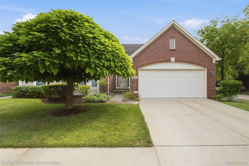 40781 Lenox Park Drive, Novi, MI 48377