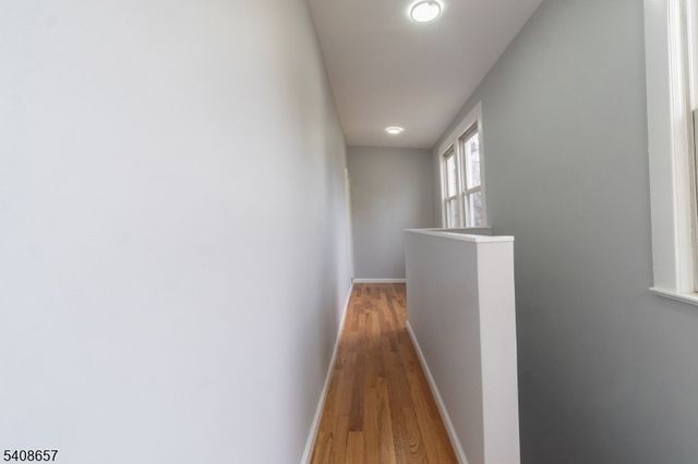 586 N 11Th St, Newark City, NJ 07107