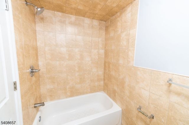 586 N 11Th St, Newark City, NJ 07107