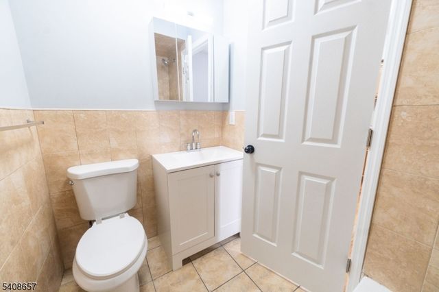 586 N 11Th St, Newark City, NJ 07107