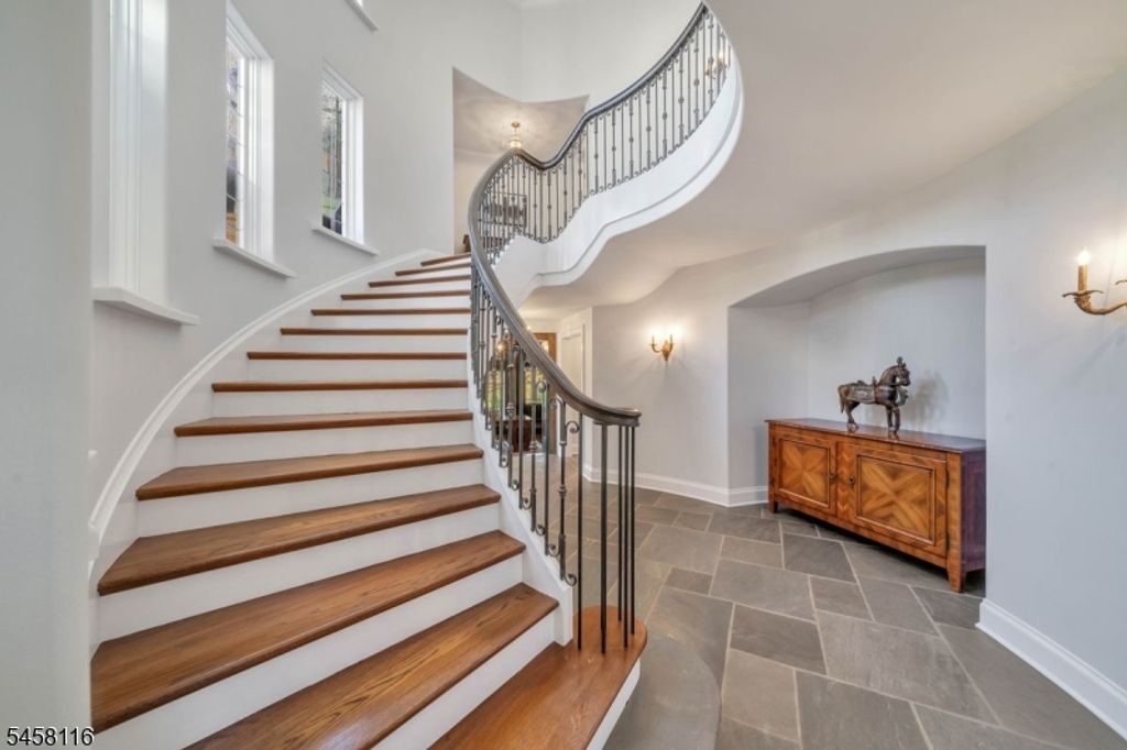 211 Mountainview Estate, Bernardsville Boro, NJ 07924 — photo 4