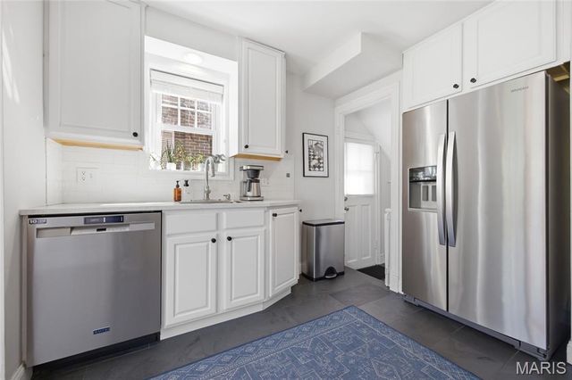 7049 Pershing Avenue, University City, MO 63130