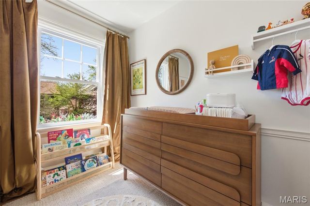 7049 Pershing Avenue, University City, MO 63130