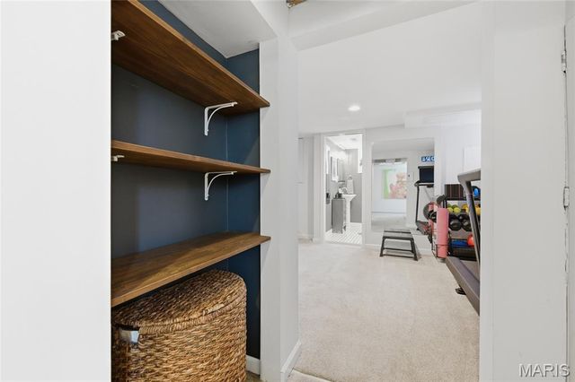 7049 Pershing Avenue, University City, MO 63130