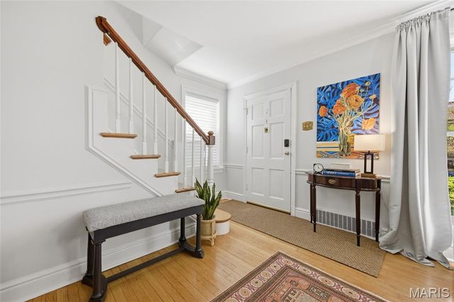 7049 Pershing Avenue, University City, MO 63130