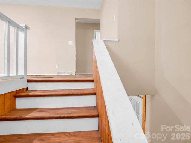 1317 Hyman Avenue, Hendersonville, NC 28792