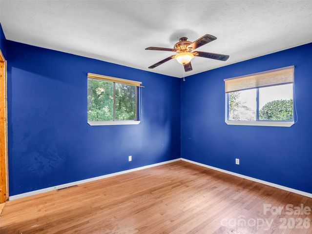 1317 Hyman Avenue, Hendersonville, NC 28792