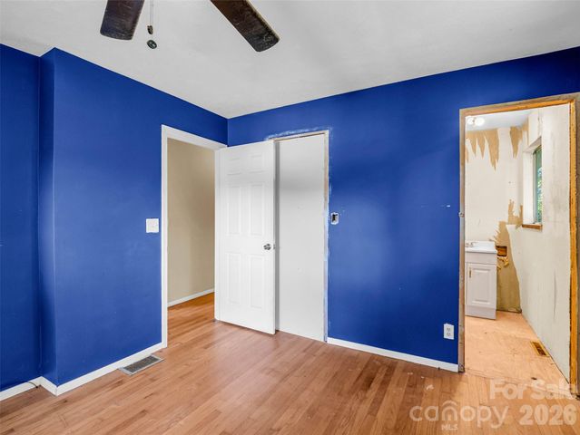 1317 Hyman Avenue, Hendersonville, NC 28792