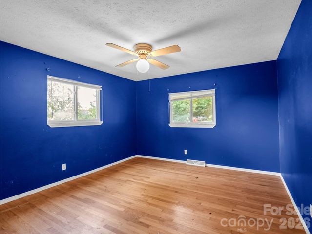 1317 Hyman Avenue, Hendersonville, NC 28792