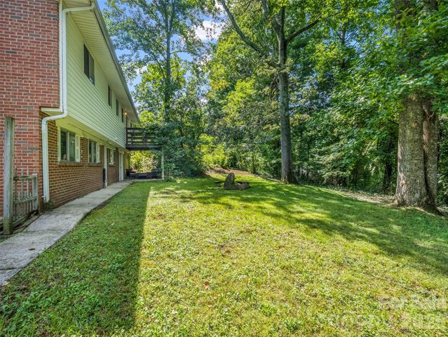 1317 Hyman Avenue, Hendersonville, NC 28792