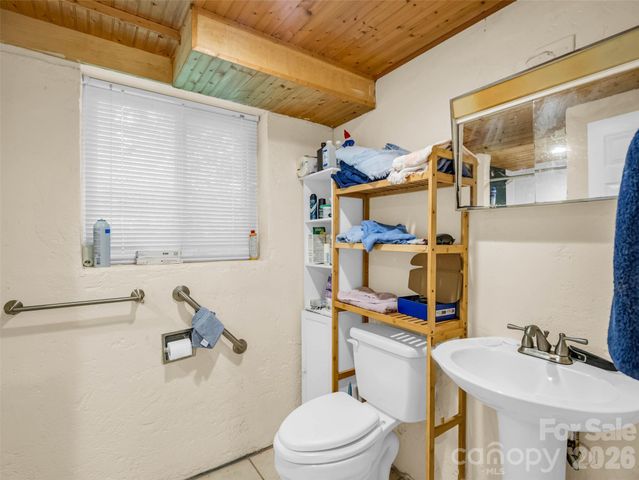 1317 Hyman Avenue, Hendersonville, NC 28792