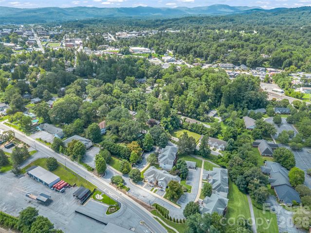 1317 Hyman Avenue, Hendersonville, NC 28792