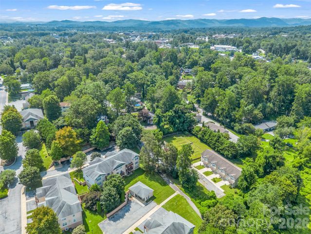 1317 Hyman Avenue, Hendersonville, NC 28792