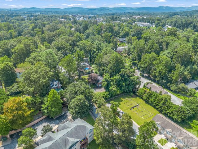 1317 Hyman Avenue, Hendersonville, NC 28792