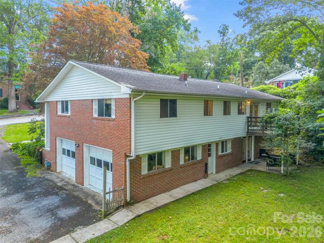 1317 Hyman Avenue, Hendersonville, NC 28792