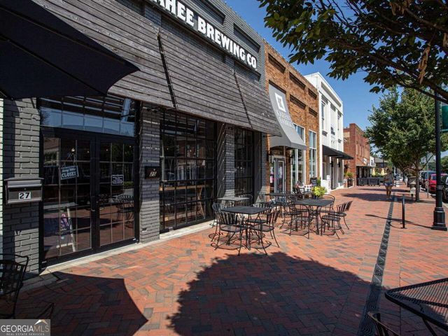 144 Woodhaven Way, Alpharetta, GA 30009