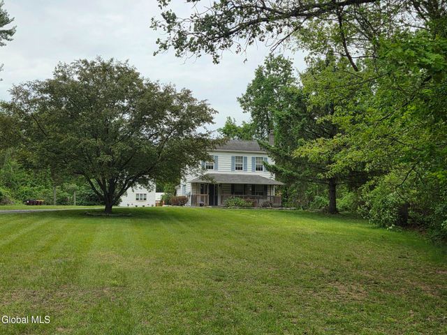 116 Clamsteam Road, Halfmoon, NY 12065