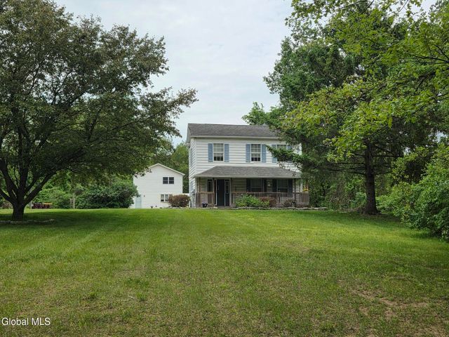 116 Clamsteam Road, Halfmoon, NY 12065