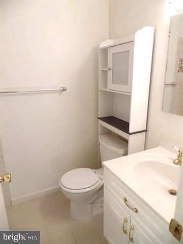 3699 PERSIMMON CIR, Fairfax, VA 22031