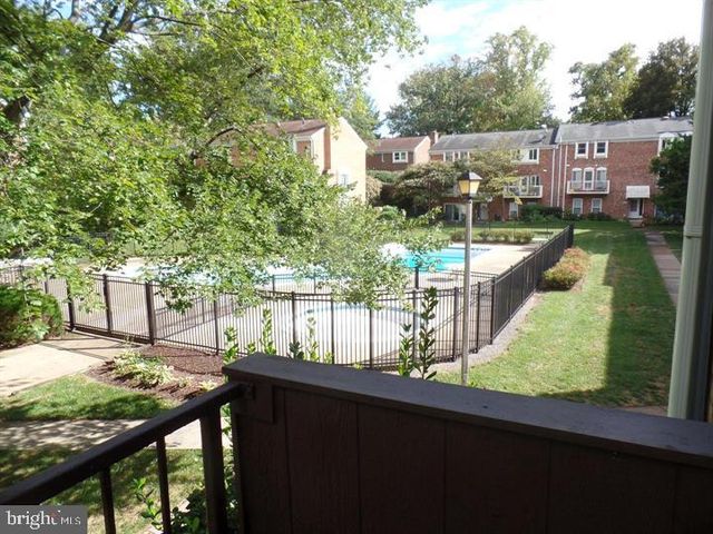 3699 PERSIMMON CIR, Fairfax, VA 22031