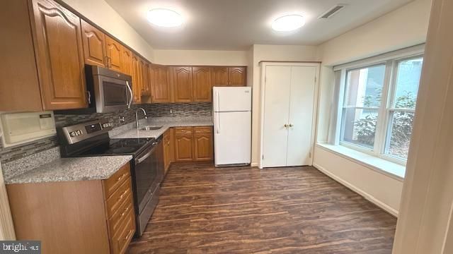 3699 PERSIMMON CIR, Fairfax, VA 22031