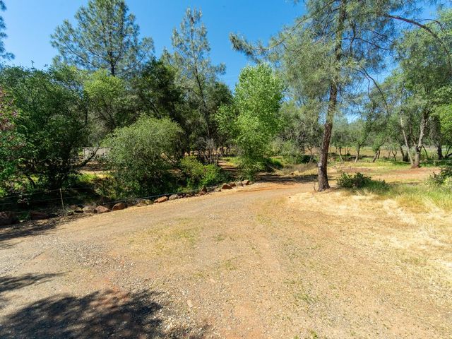 3924 Pine Cone Dr, Rescue, CA 95672
