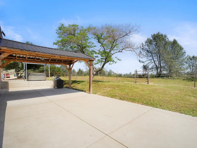 3924 Pine Cone Dr, Rescue, CA 95672