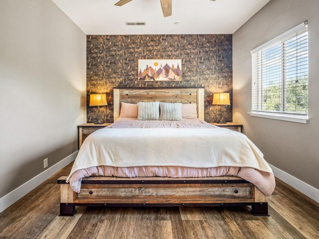 3924 Pine Cone Dr, Rescue, CA 95672