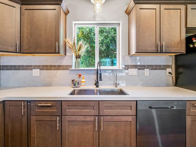 3924 Pine Cone Dr, Rescue, CA 95672
