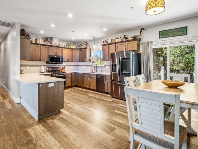 3924 Pine Cone Dr, Rescue, CA 95672