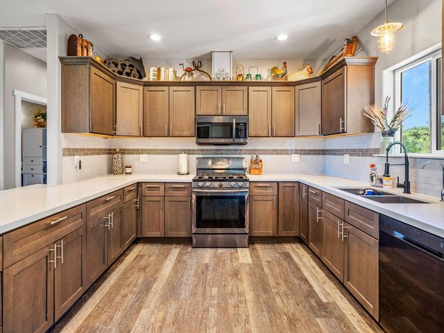 3924 Pine Cone Dr, Rescue, CA 95672