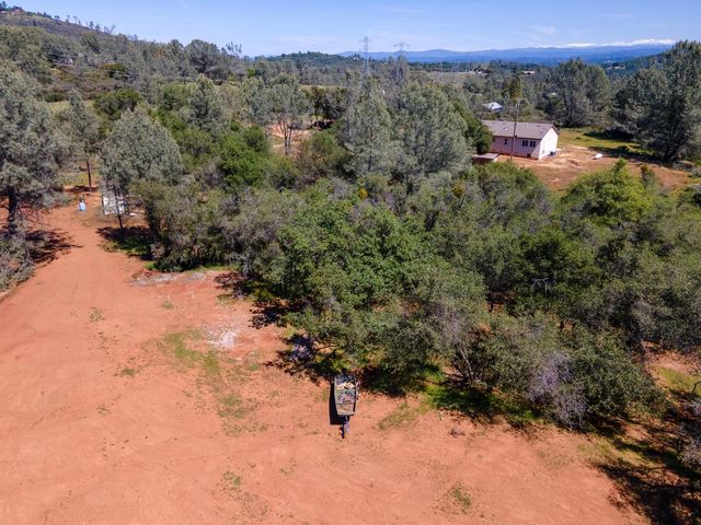 3924 Pine Cone Dr, Rescue, CA 95672