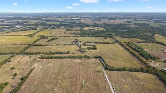 1454 County Road 4120, Bonham, TX 75418