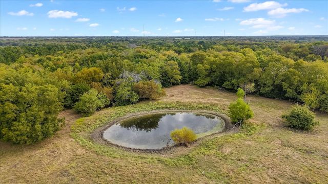 1454 County Road 4120, Bonham, TX 75418